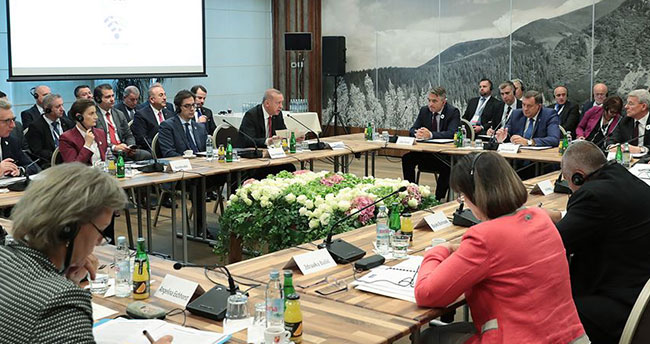 Cumhurbaşkanı Erdoğan: Türkiye 4 milyondan fazla sığınmacıya ev sahipliği yapıyor
