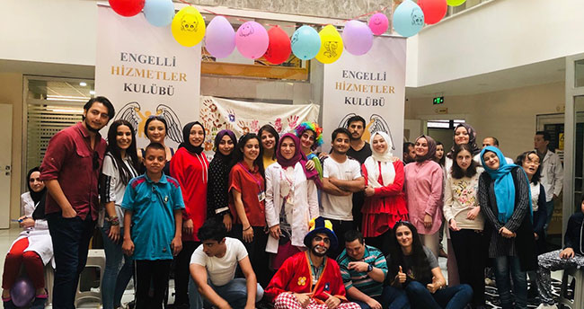 Özel çocuklar renkli etkinliklerle topluma kazandırılıyor