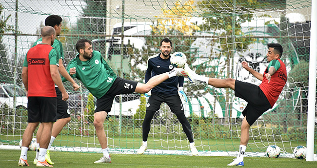 Konyaspor, Eskişehirspor maçı öncesi hazırlıklarına devam ediyor
