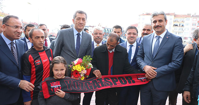 Bakan Selçuk: “Hep birlikte ne tür tedbirler almamız gerektiği konusunda istişarelerde bulunuyoruz”
