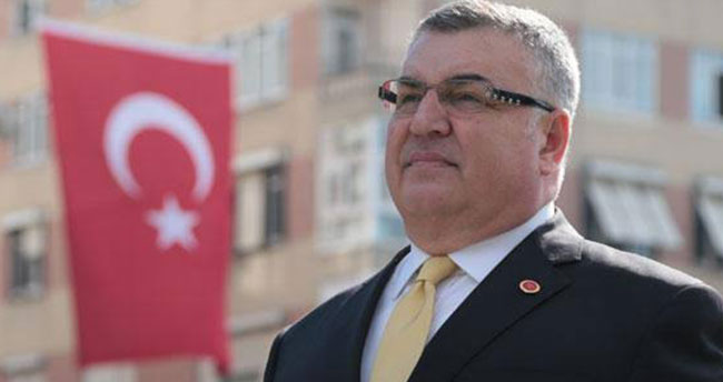 Kırklareli Belediye Başkanı Mehmet Siyam Kesimoğlu’nun Twitter’da bir gence verdiği yanıt olay