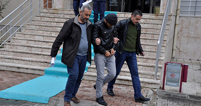 Otobüsteki yolcudan eroin çıktı
