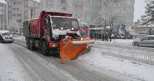 Akşehir’de kar yağışı