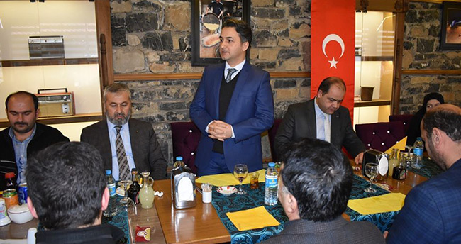 Mevlid-i Nebi yarışmalarında dereceye giren öğrenciler ödüllendirildi