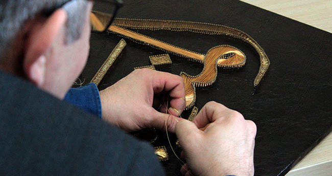 Tel ve çivi ile sanat