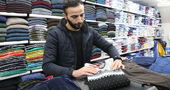 Soğuk hava gelmeyince kışlıklar tezgahta kaldı