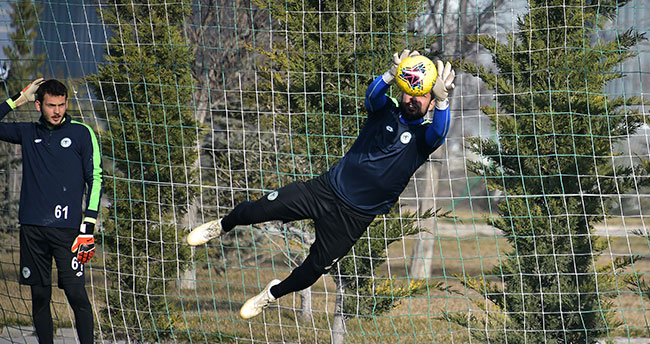 Konyaspor kaleyi kapattı