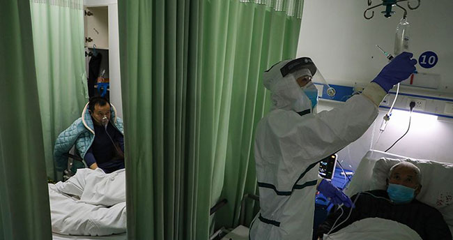 Çin’de koronavirüsten ölenlerin sayısı 812’e çıktı