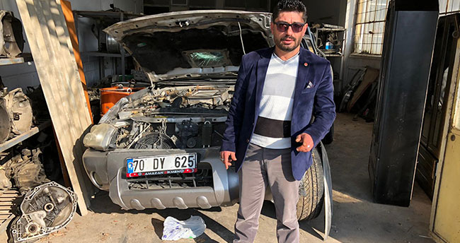 Karaman- Konya kara yolunda seyir halindeki aracı ile canlı yayın yaparken kaza geçirdi