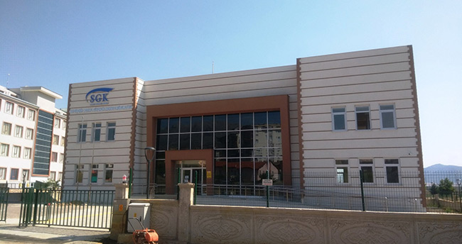 Konya’da SGK hizmet binası korona virüs nedeniyle kapatıldı