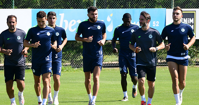 Konyaspor golcüsünü arıyor