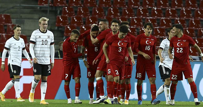 A Milli Futbol Takımı, Almanya ile berabere kaldı