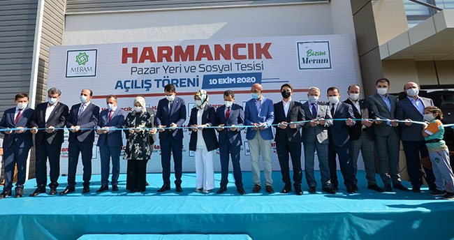 Bakan Kurum Harmancık Kapalı Pazar Yeri ve Sosyal Tesisini açtı