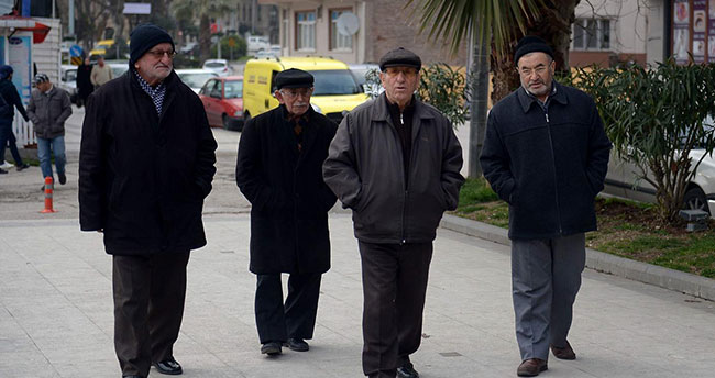 Hafta sonu sokağa çıkma yasağı geri gelebilir! 65 yaş üstü yasağı da gündemde