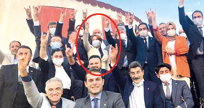 İYİ Parti ile MHP arasında ‘bozkurt işareti’ kavgası