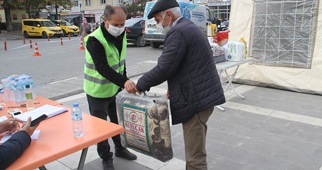 Beyşehir, İzmir’deki depremzedeler için tek yürek