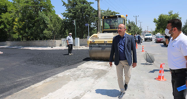 Başkan Kavuş: “Asfaltsız tek bir metre yol kalmayıncaya kadar durmayacağız”