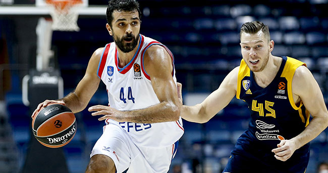 Anadolu Efes, Kızılyıldız sınavında
