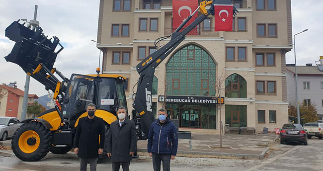 Çevre ve Şehircilik Bakanlığından Derebucak Belediyesine iş makinesi desteği