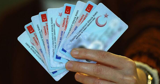 İçişleri duyurdu! Sürücü belgesi bilgileri kimlik kartına aktarılan kişi sayısı 1 milyonu geçti