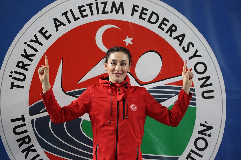 Atletizmde 15 madalya
