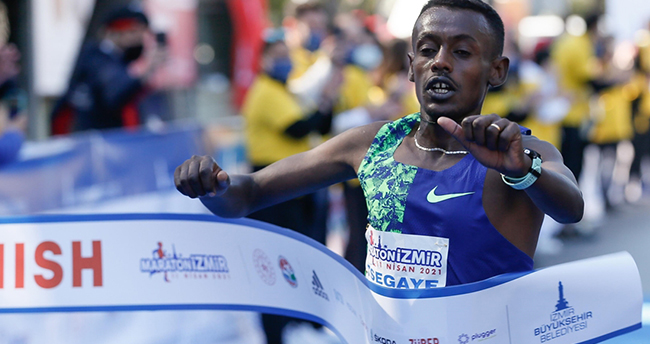 2. Uluslararası İzmir Maratonu koşuldu