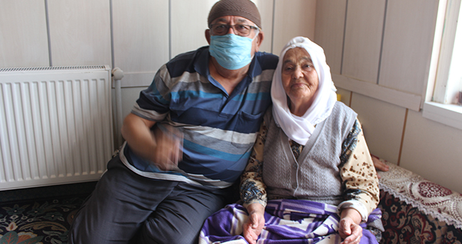 Konya’da yaşayan 101 yaşındaki 6 çocuk, 43 torun sahibi Saadet nine torununun torununu gördü