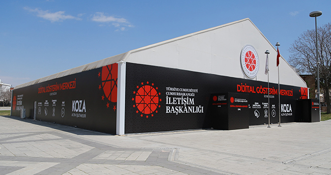 23 Nisan coşkusu Dijital Gösterim Merkezinde