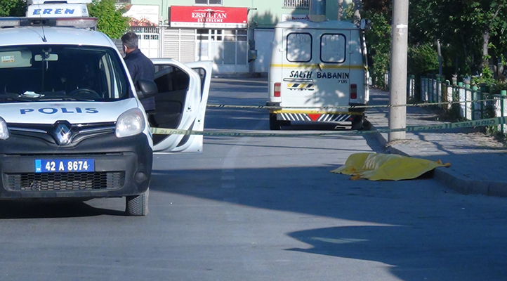 Konya’da yol kenarında bir erkek cesedi bulundu