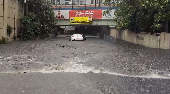 İstanbul’da sağanak etkili oluyor