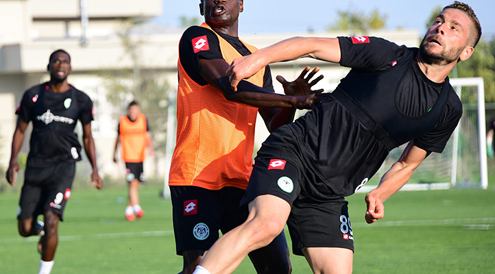 Kravets ve Miya yolcu