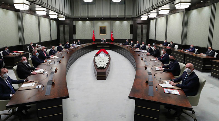 Kabine günü son anda değişti! Aşı kısıtlamaları konuşulacaktı