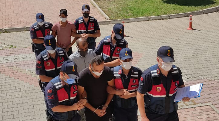 Konya’da kablo hırsızları suçüstü: 3 kişi gözaltında