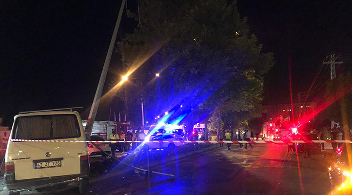 Konya’da itfaiye aracının karıştığı zincirleme kazada 6 kişi yaralandı