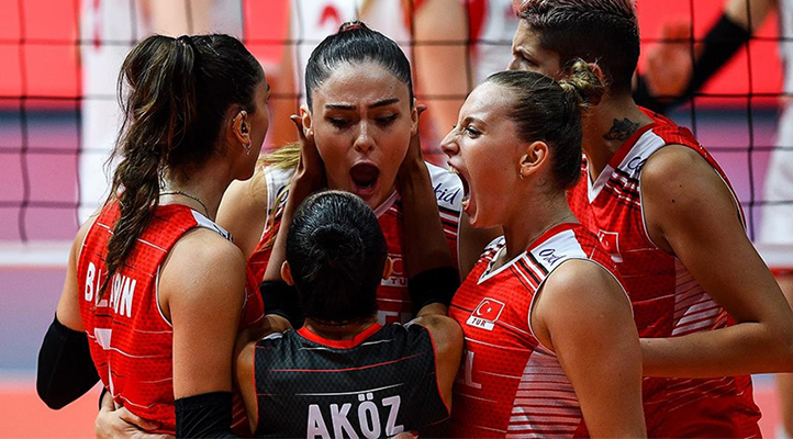 A Milli Kadın Voleybol Takımı 2021 Avrupa Şampiyonasında yarı finale yükseldi