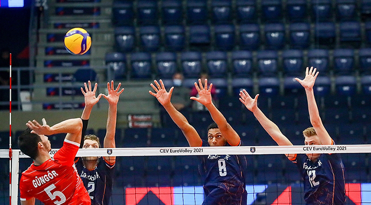 A Milli Erkek Voleybol Takımı grupta ilk mağlubiyetini aldı