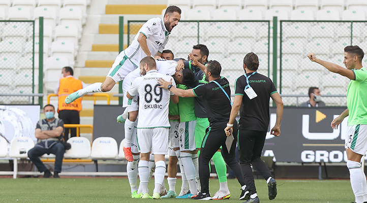 Konyaspor dolu dizgin