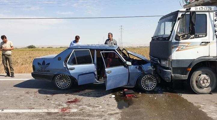 Aksaray’da hatalı sollama kazaya neden oldu: 8 yaralı