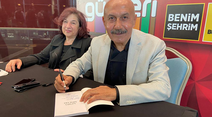 Prof. Dr. Kerim Çınar, okuyucularıyla buluştu