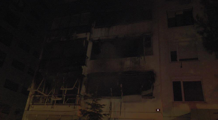 Kadıköy’de 10 katlı apartmanda yangın paniği
