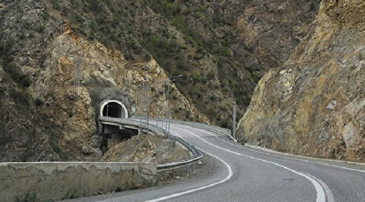 Antalya-Konya arası 30 kilometre kısalacak! Demirkapı Tüneli’inde ilk ışık yarın görünecek