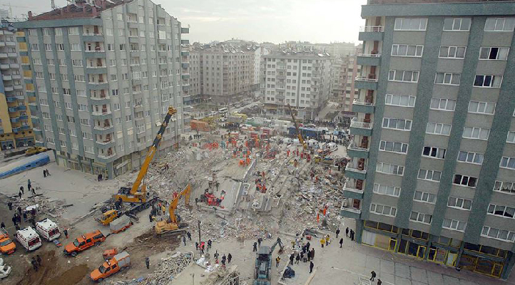 Konya’daki Zümrüt Apartmanı faciasının üzerinden 18 yıl geçti