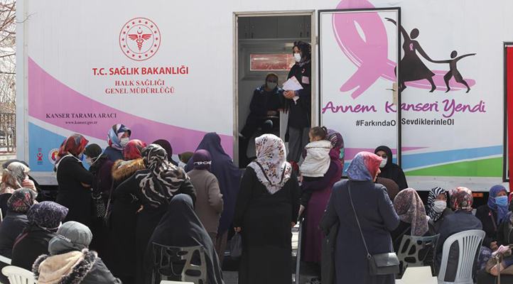 Konya’da Kanser Tarama Tırı 31 ilçeyi kadınlar için gezecek