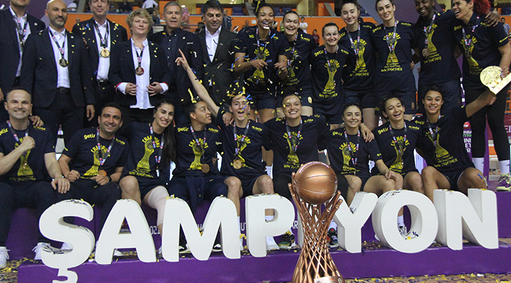 Fenerbahçe üst üste 4. kez şampiyon