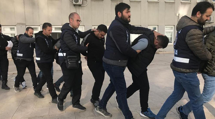 Ankara ve Konya’da haraç çetesi operasyonunda 20 şüpheli adliyeye sevk edildi