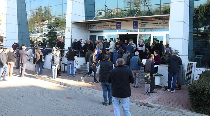 SGK merkezleri borçlanma başvuruları için yarın da mesai yapacak