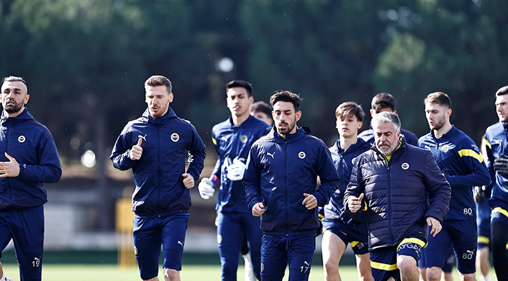 Fenerbahçe’nin Konyaspor maçı 11’i şekilleniyor