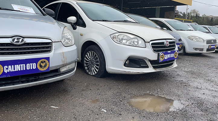 İstanbul merkezli 7 ildeki oto hırsızlığı operasyonunda 12 şüpheli yakalandı