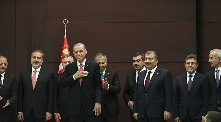 Kabine’ye Konya damgası! 4 Trabzonlu gitti, 4 Konyalı geldi, hangi bakan nereli?