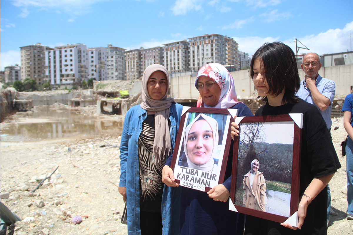 Hatay’da depremde yıkılan Rönesans Rezidans’ta 55 kişi hala kayıp!
